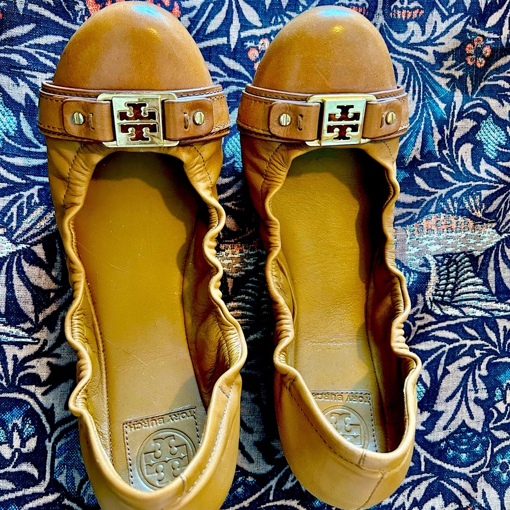 Tory Burch leather elastic slip-on ballet flat shoes size 10